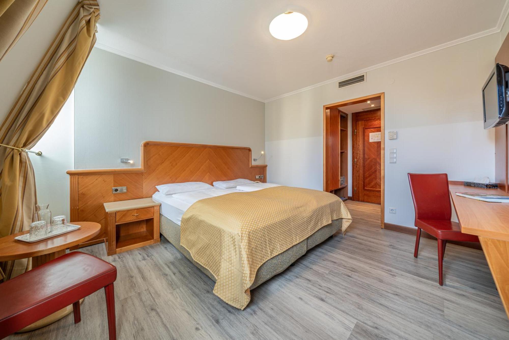 Hotel Neue Post I Self Check-In Innsbruck Exterior foto